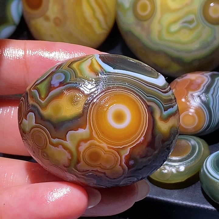 玛瑙/玉髓未镶嵌珠宝奇石91