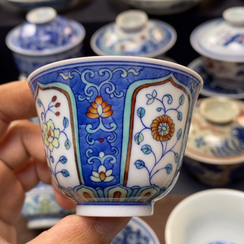 【闪购商品】景德镇青花斗彩主人杯