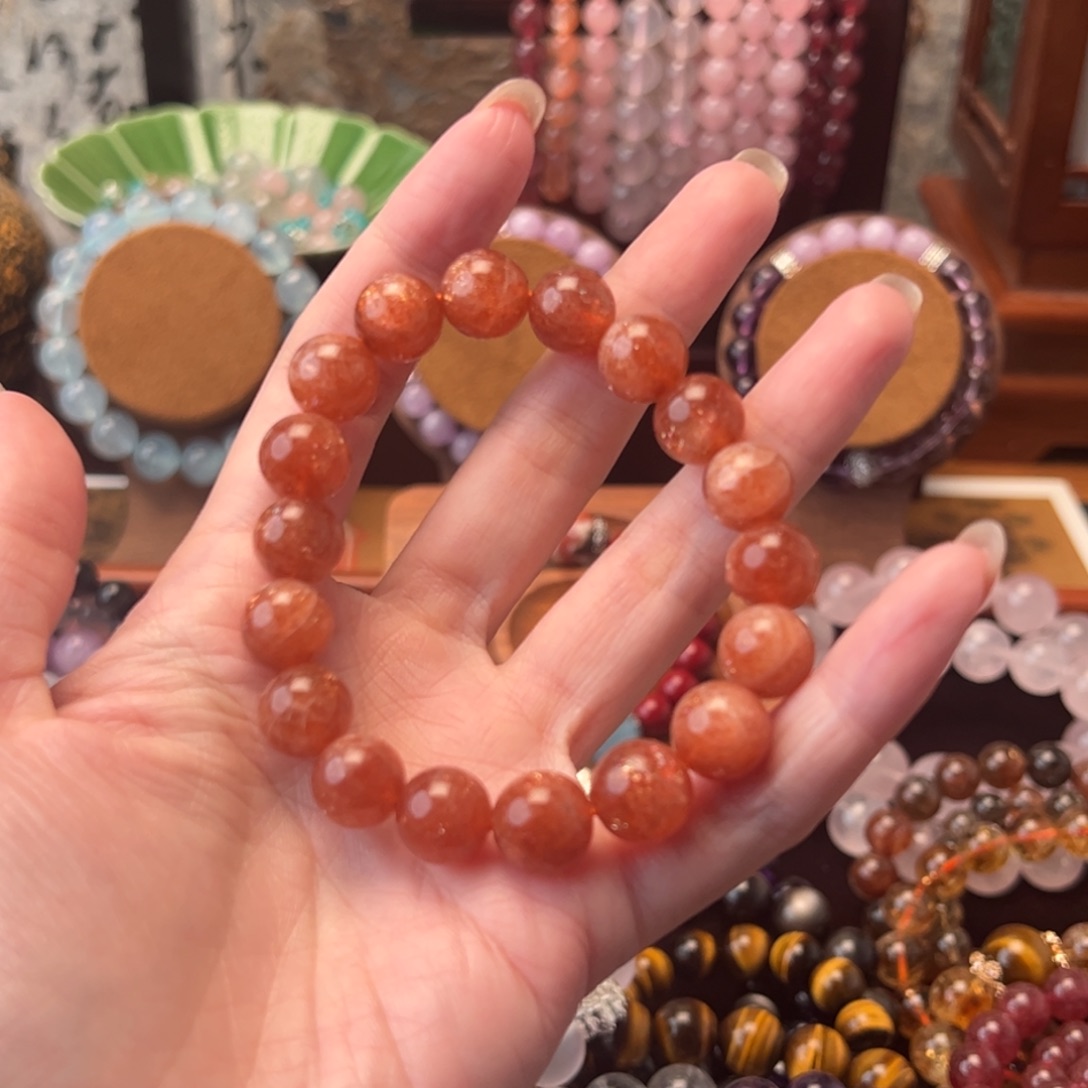 水晶手串未镶嵌阿鲁沙的金太阳水晶手串高货