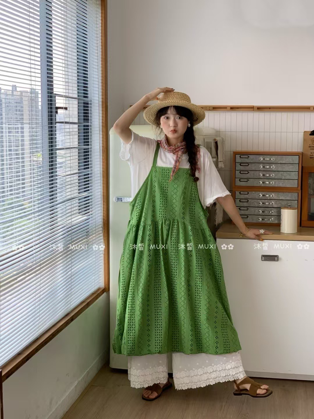 沐皙家，夏季新款森系文艺复可调节肩带吊带裙