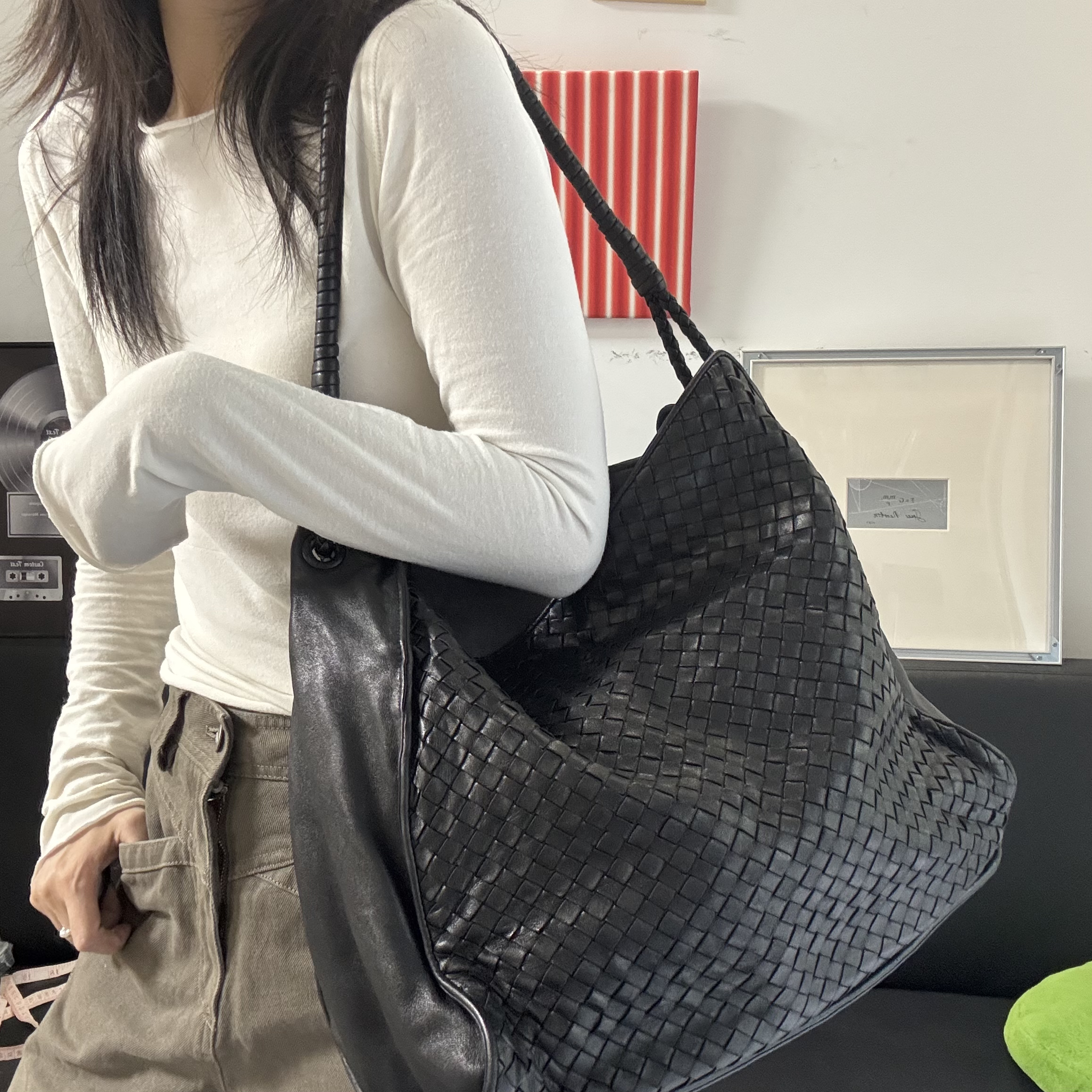 95新 BOTTEGA VENETA/葆蝶家 0黑色编织单肩包