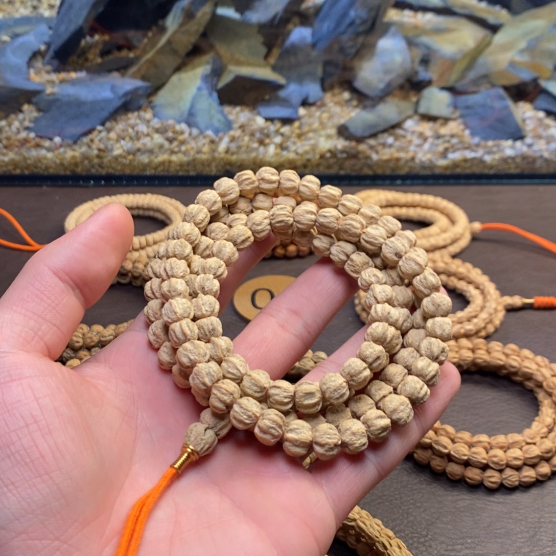 柏香籽/百香籽吊坠斑****。