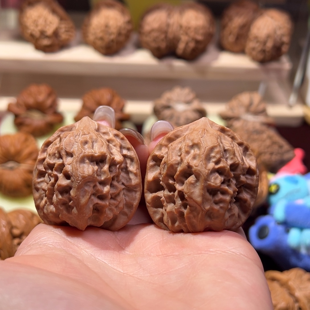 文玩核桃吊坠37野生龙鳞