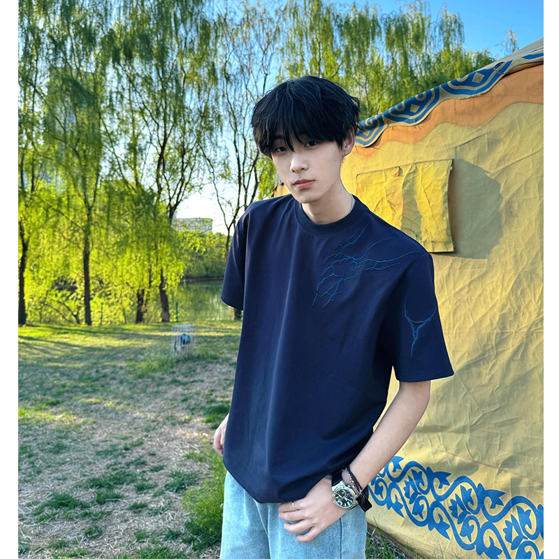 藏青色闪电刺绣短袖t恤男款夏季显肩宽半袖cleanfit正肩空气棉tee
