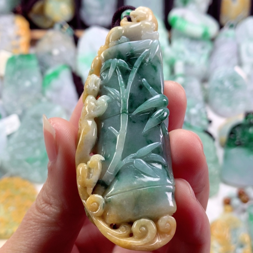 【闪购商品】翡翠吊坠(不含链)未镶嵌