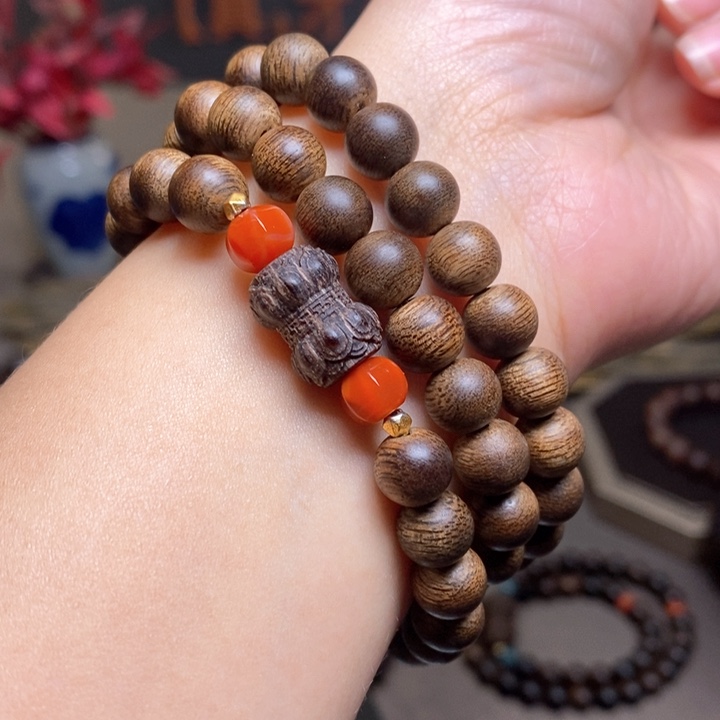 沉香手串越南芽庄天花板白棋楠0.8➕莲花沉香木雕设计