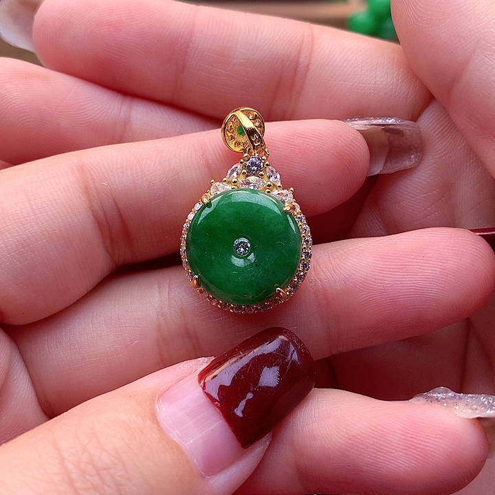 翡翠颈饰银S925镶嵌翡翠