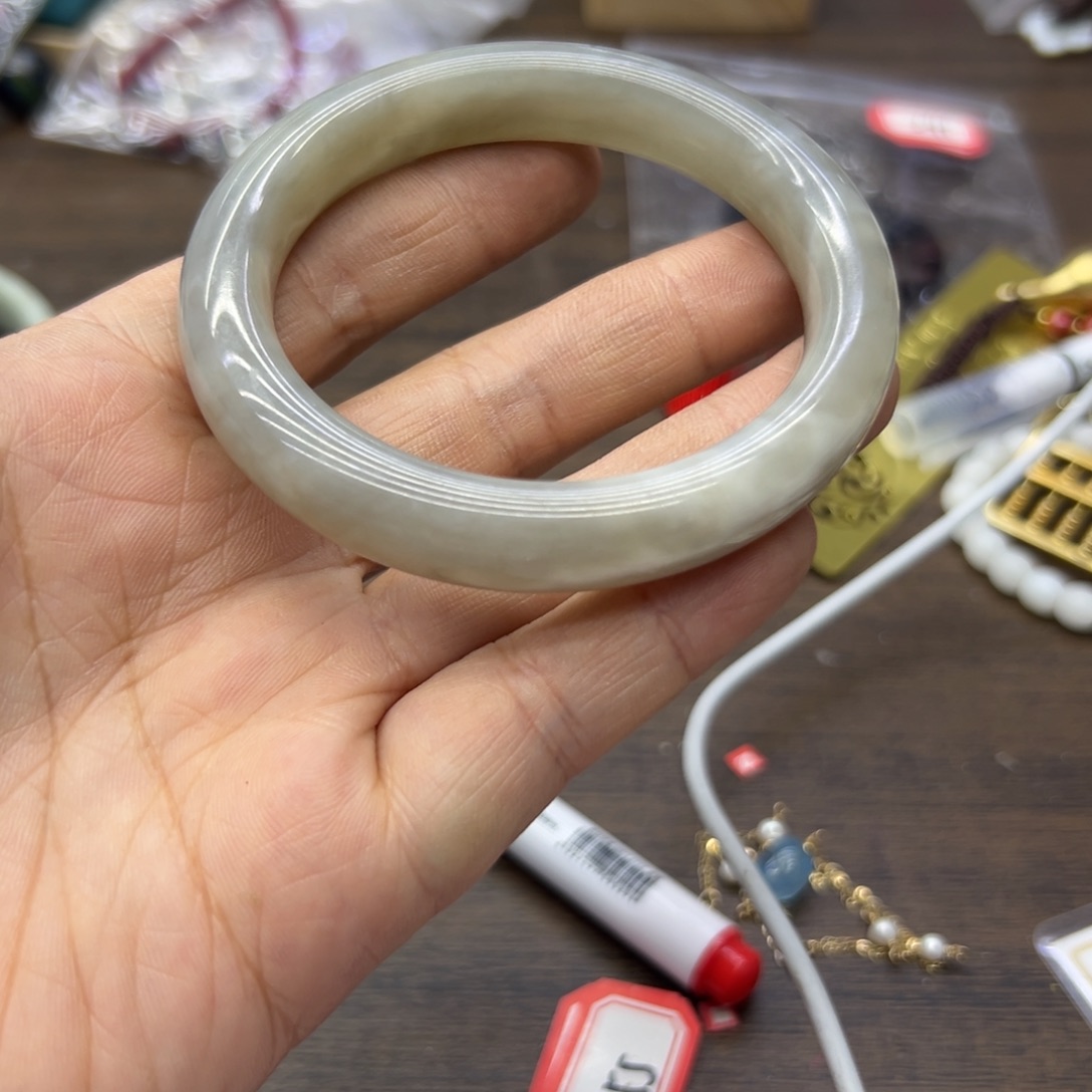 和田玉未镶嵌手镯58.3圈围106