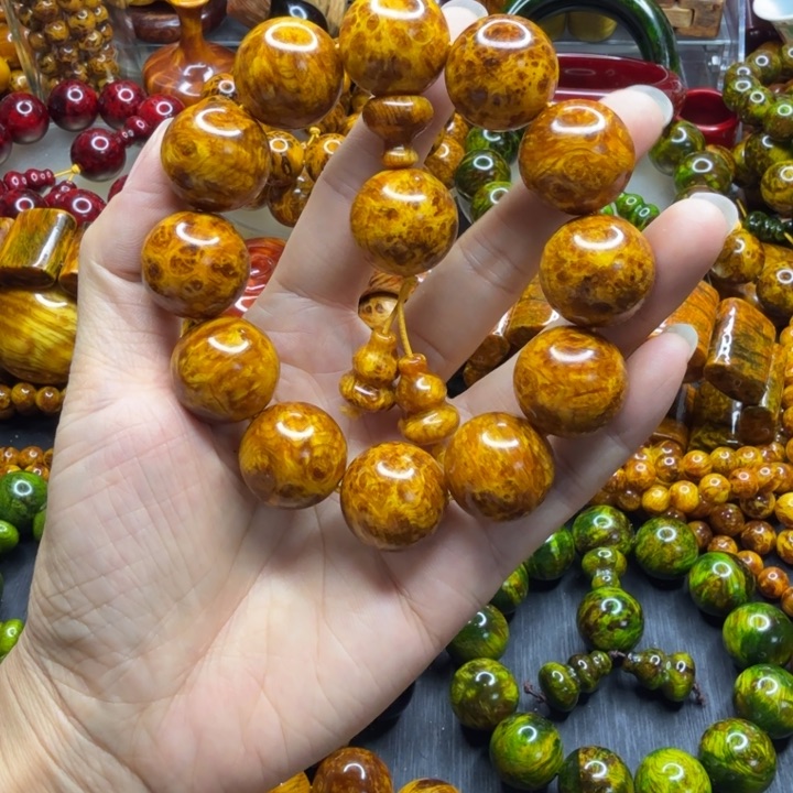 松木琥珀木文玩手串