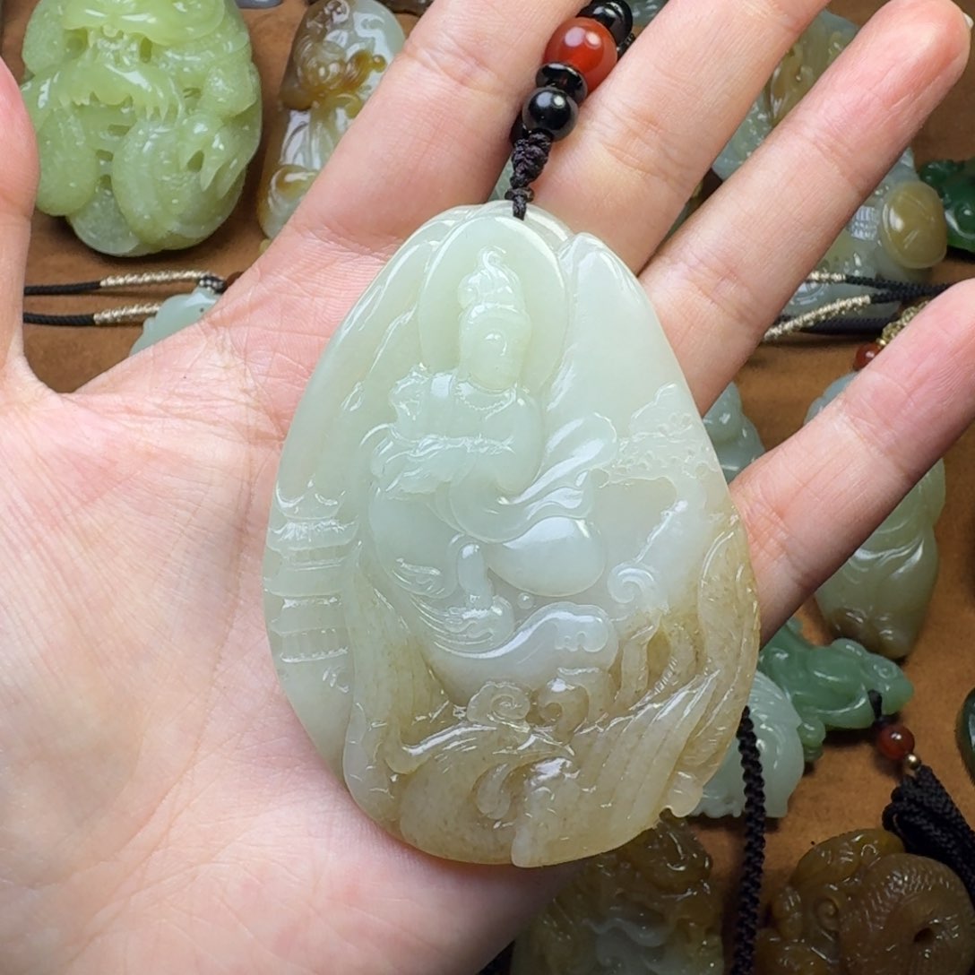 和田玉颈饰未镶嵌