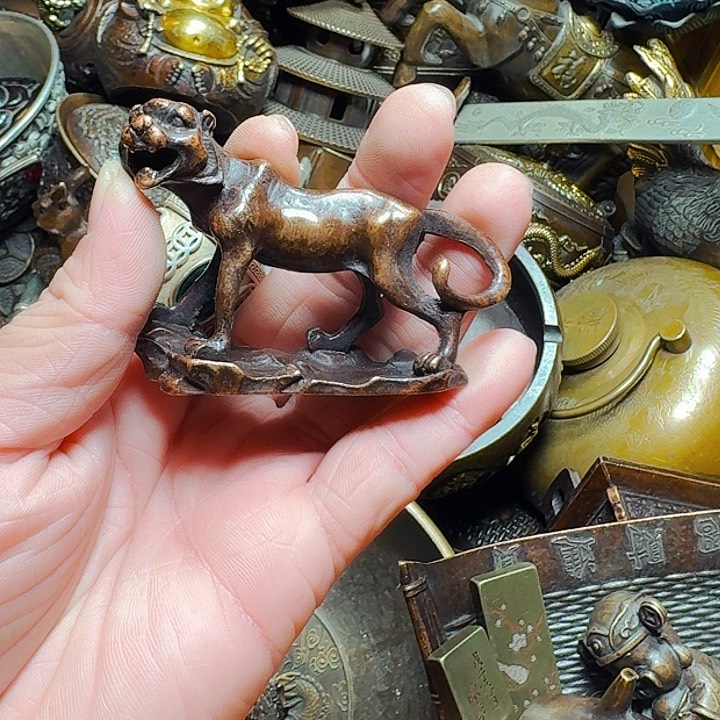 铜器摆件收收藏藏