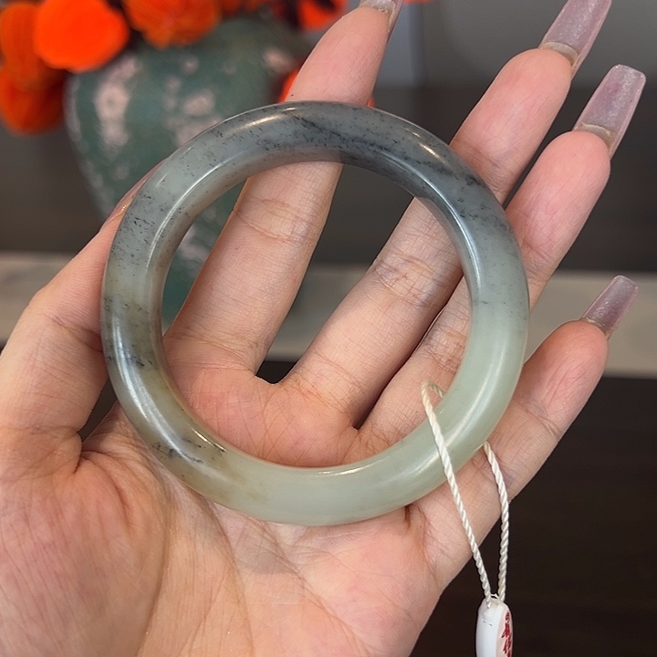 【闪购商品】未镶嵌手镯和田玉加*猫