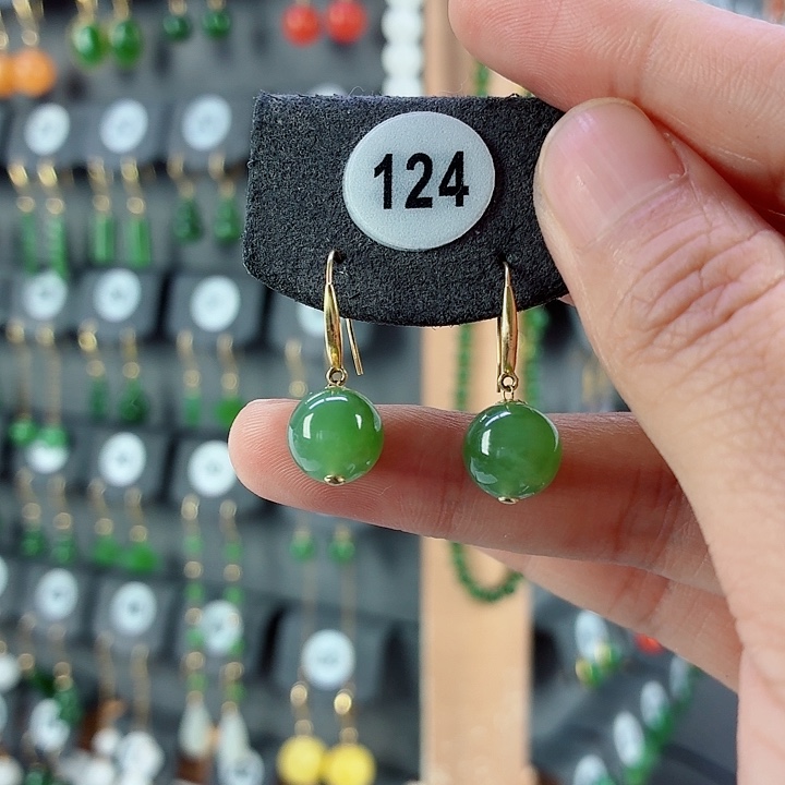 和田玉18K金镶嵌耳饰