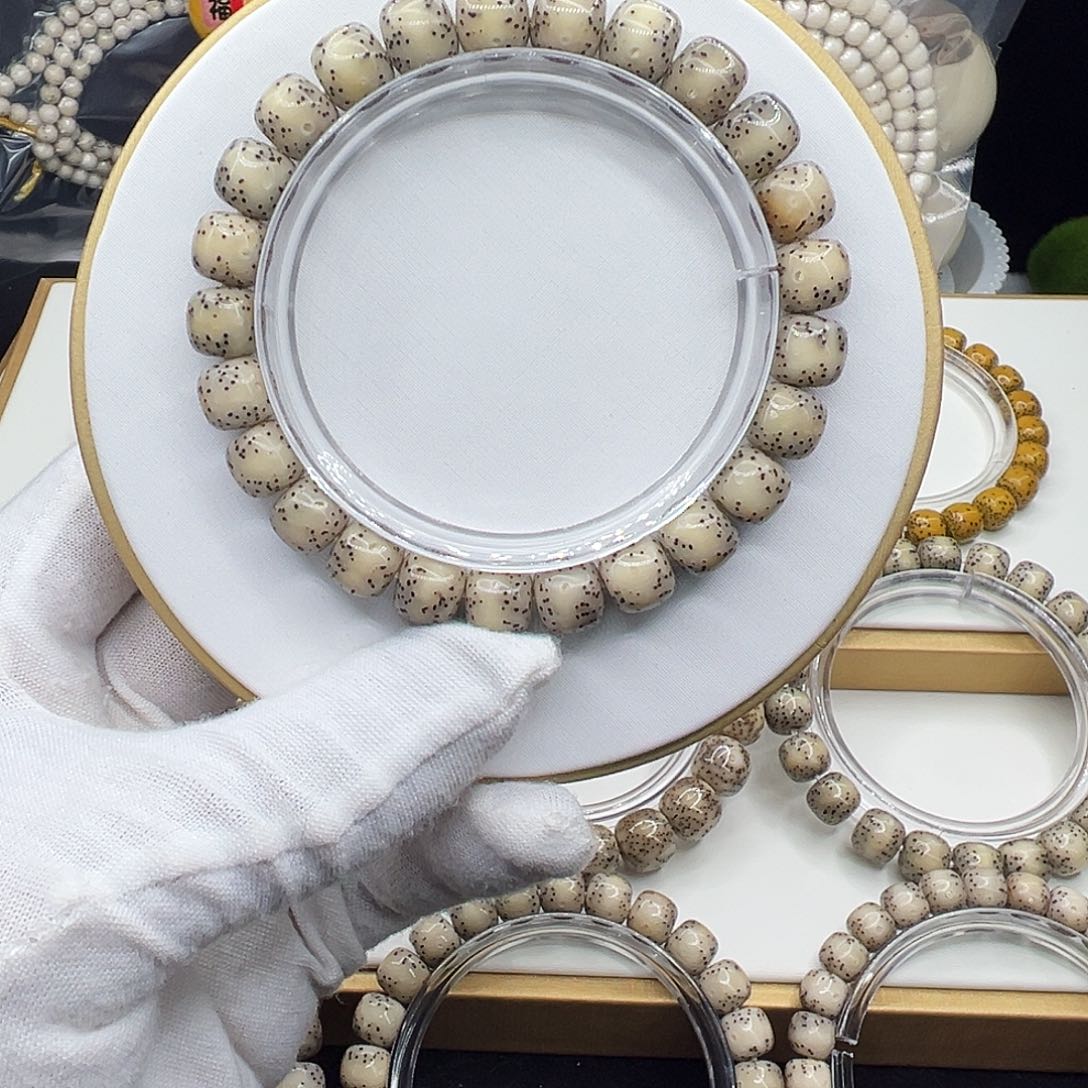 星月菩提手串骨瓷白9.5✖️8.5通体月朗星稀