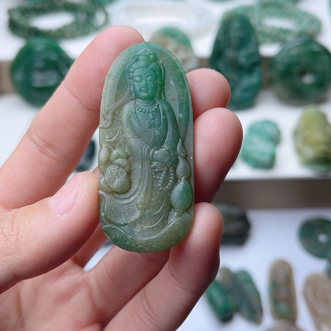 独山玉磨砂挂件未镶嵌