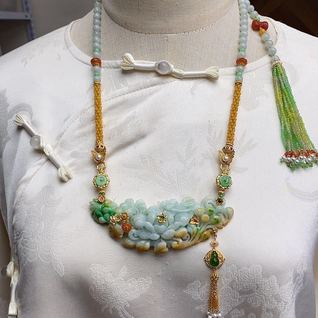 翡翠颈饰未镶嵌天然