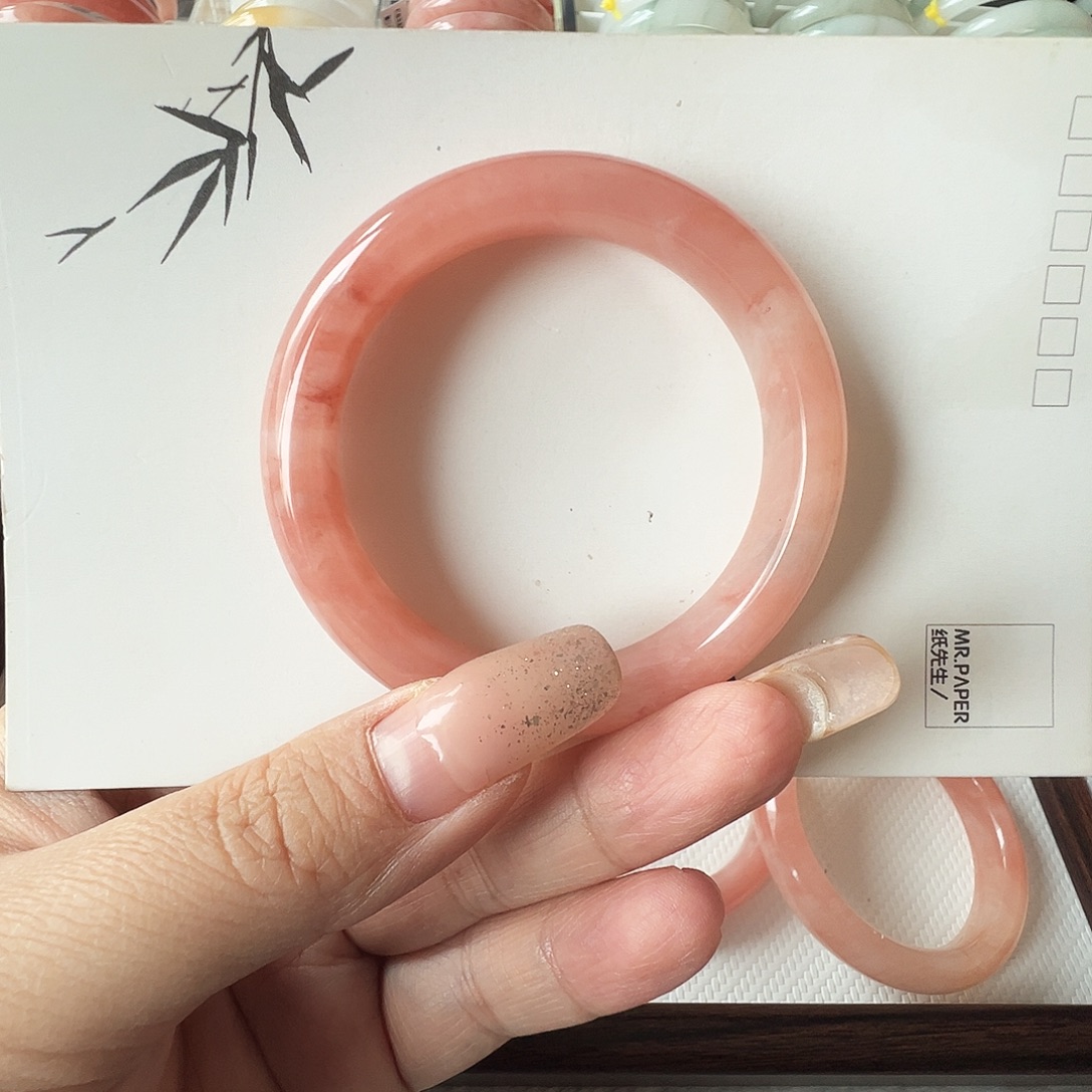 早***睡石英质玉（金丝玉）未镶嵌手镯