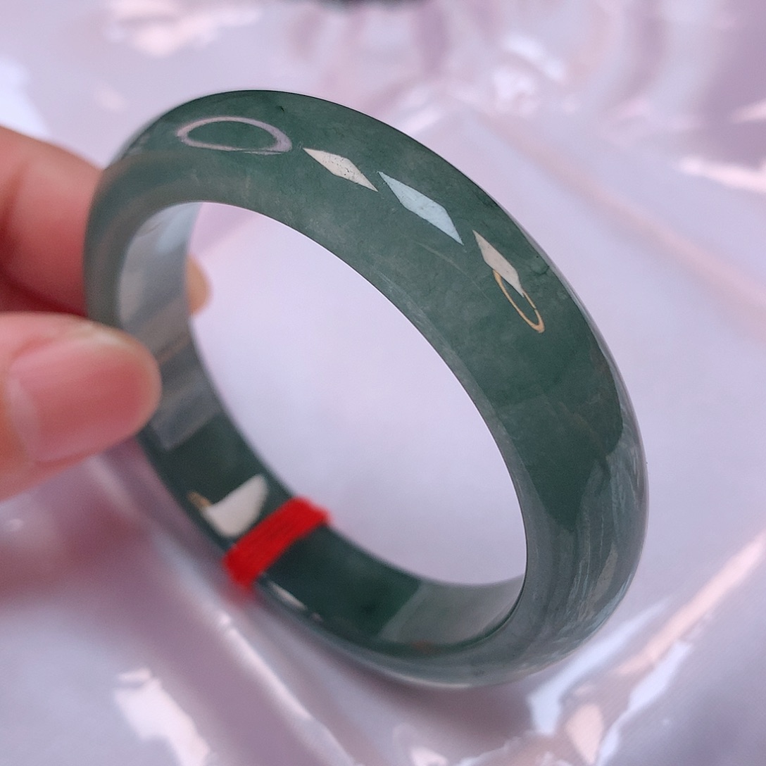 翡翠手镯（贵妃镯）未镶嵌54