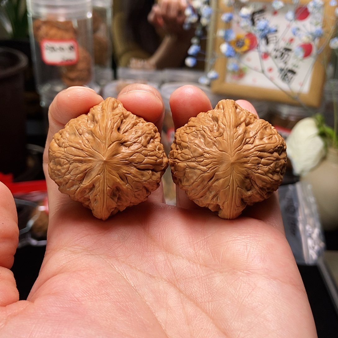 文玩核桃吊坠40铁锤