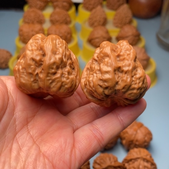 文玩核桃吊坠三角蛙4开 39 43