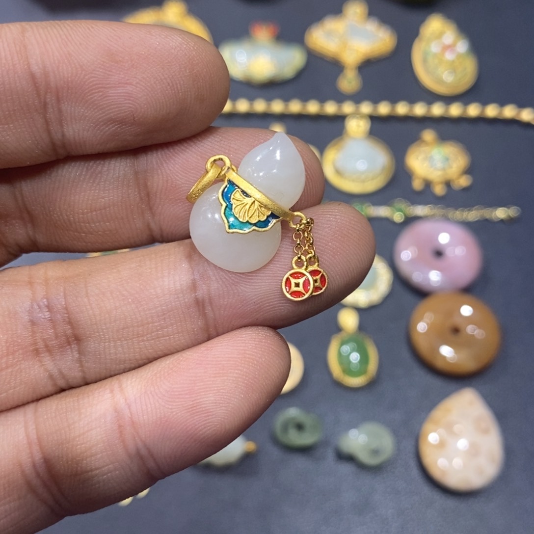 和田玉颈饰银S925镀金镶嵌