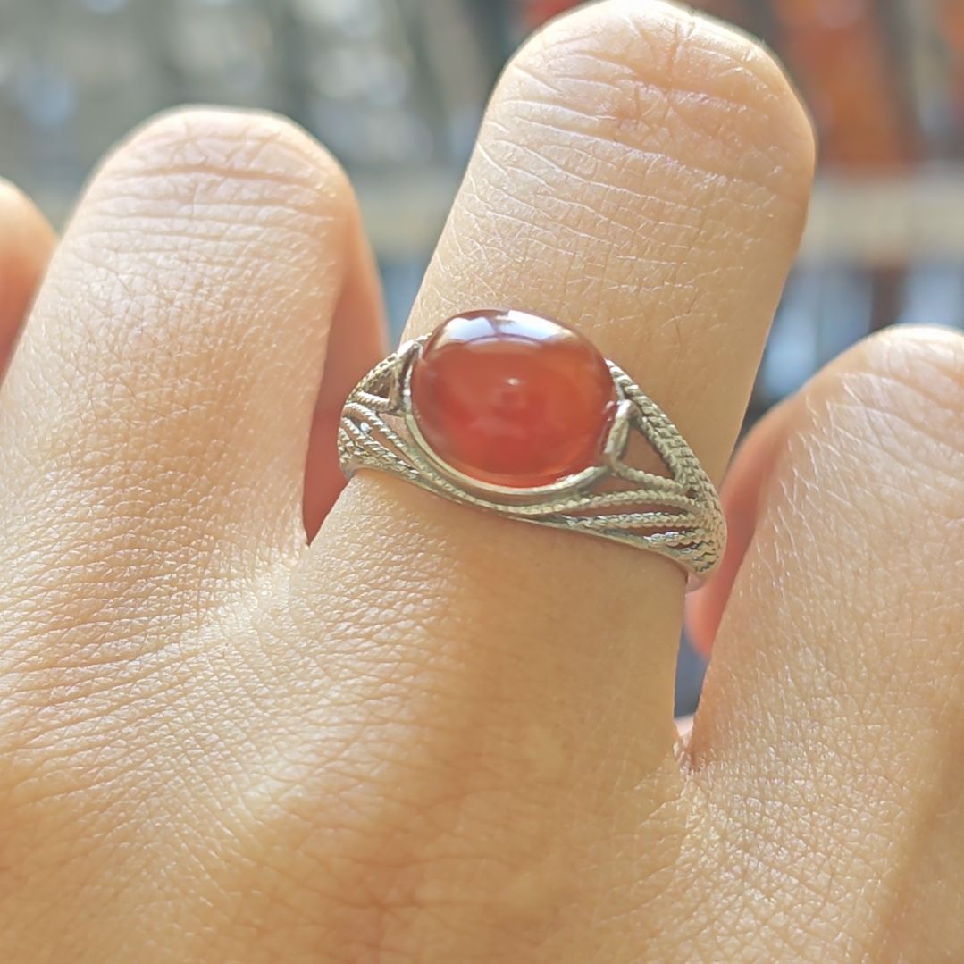 芳****玛瑙/玉髓未镶嵌颈饰