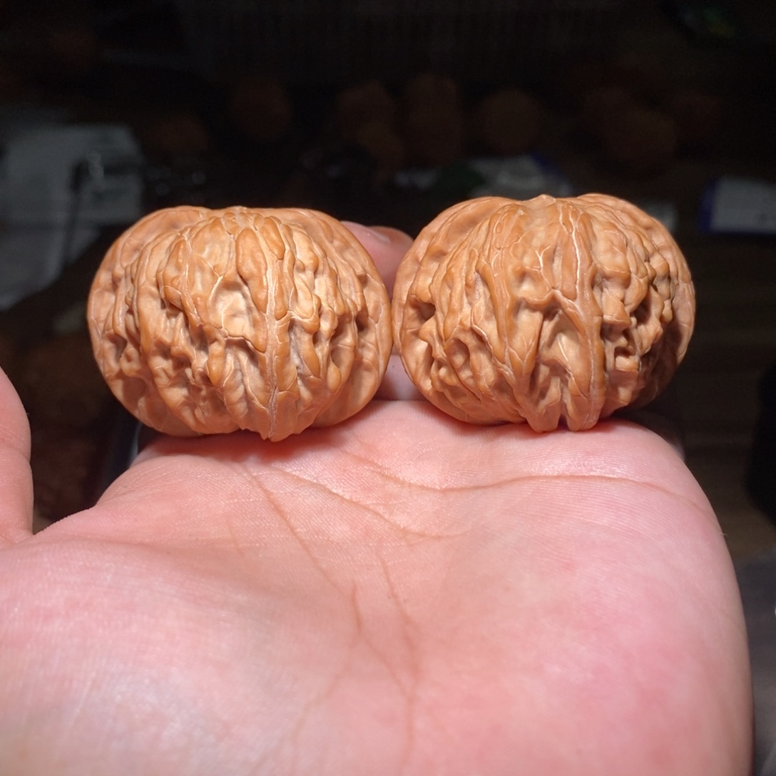 若***往吊坠桃核磨盘狮子头