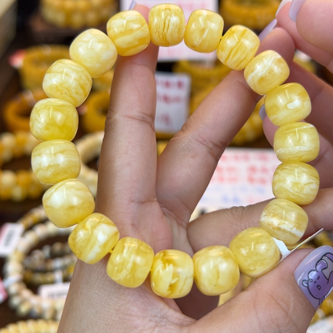 琥珀裸石未镶嵌Kkjhhhhbbbbbbjnn