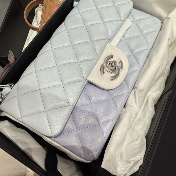 Chanel人鱼姬渐变珠光蓝紫大miniCF包包