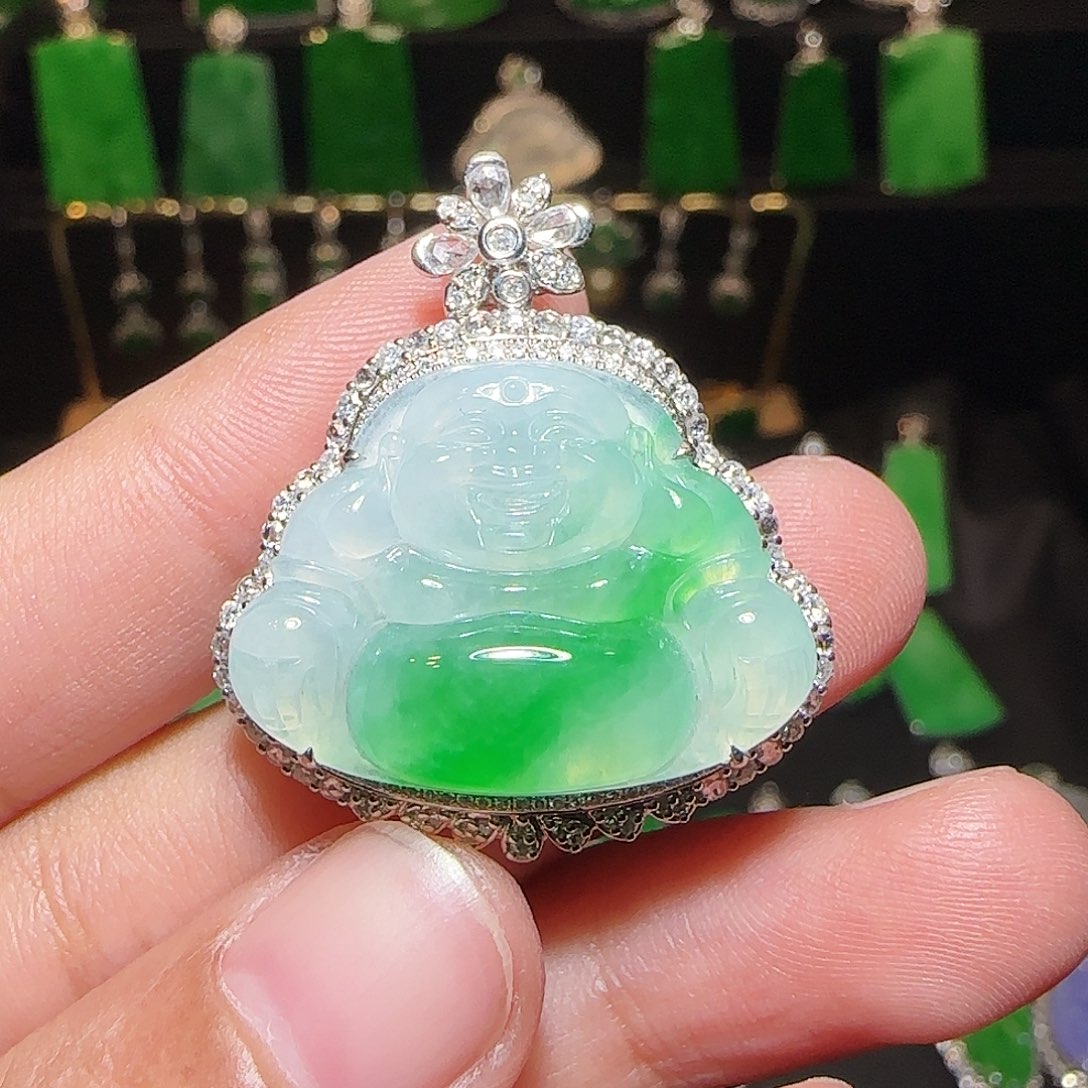 翡翠18K金镶嵌挂件