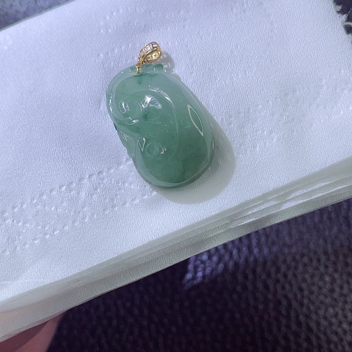 翡翠颈饰18K金镶嵌翡翠