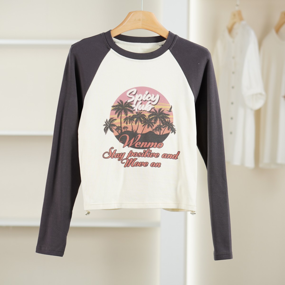麦迪尚品【文M】51105832 春季简约撞色印花长袖上衣女装折扣
