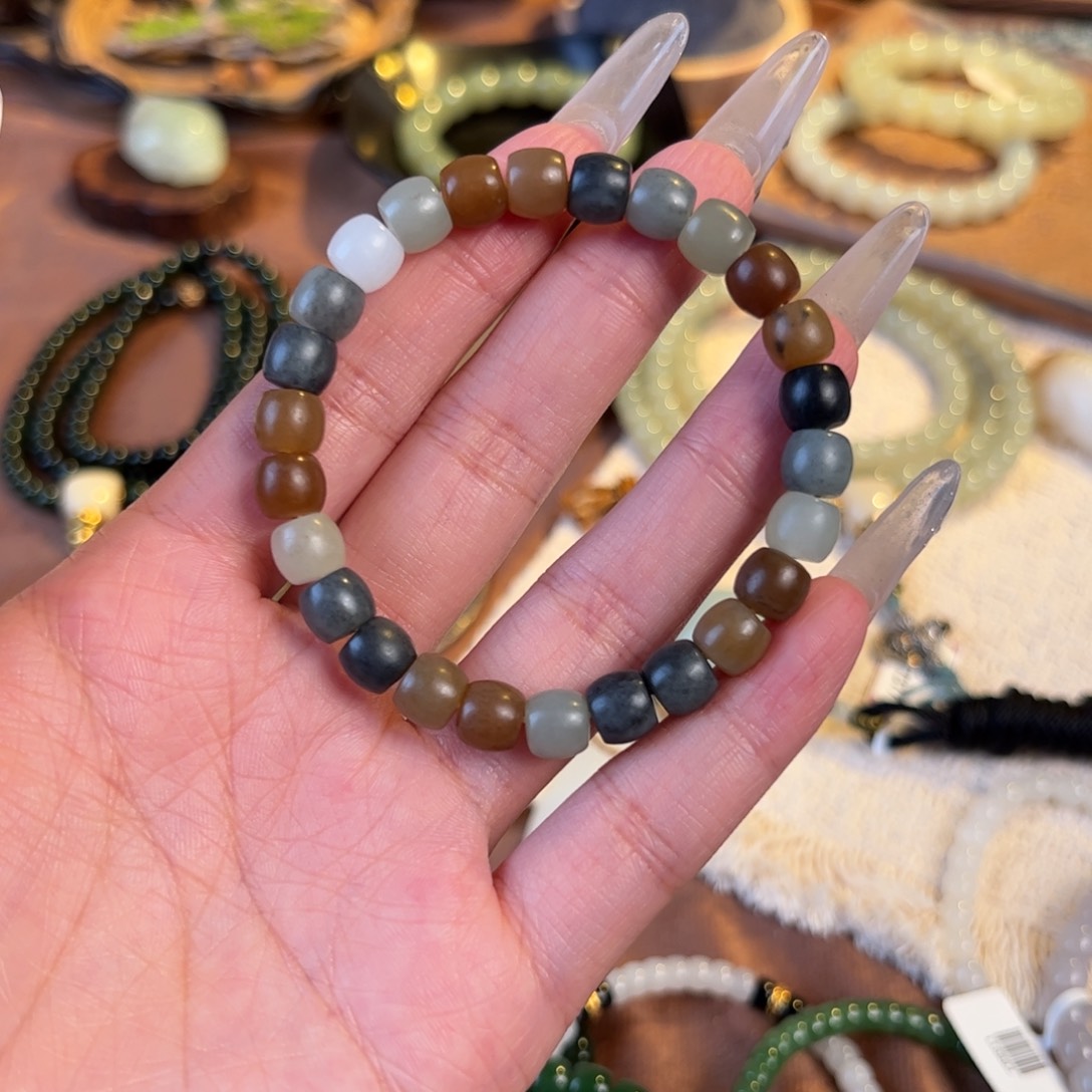 未镶嵌手链和田玉魏****n