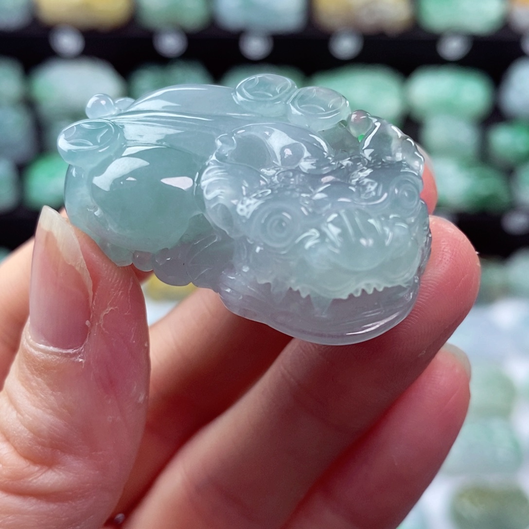 翡翠颈饰未镶嵌天然