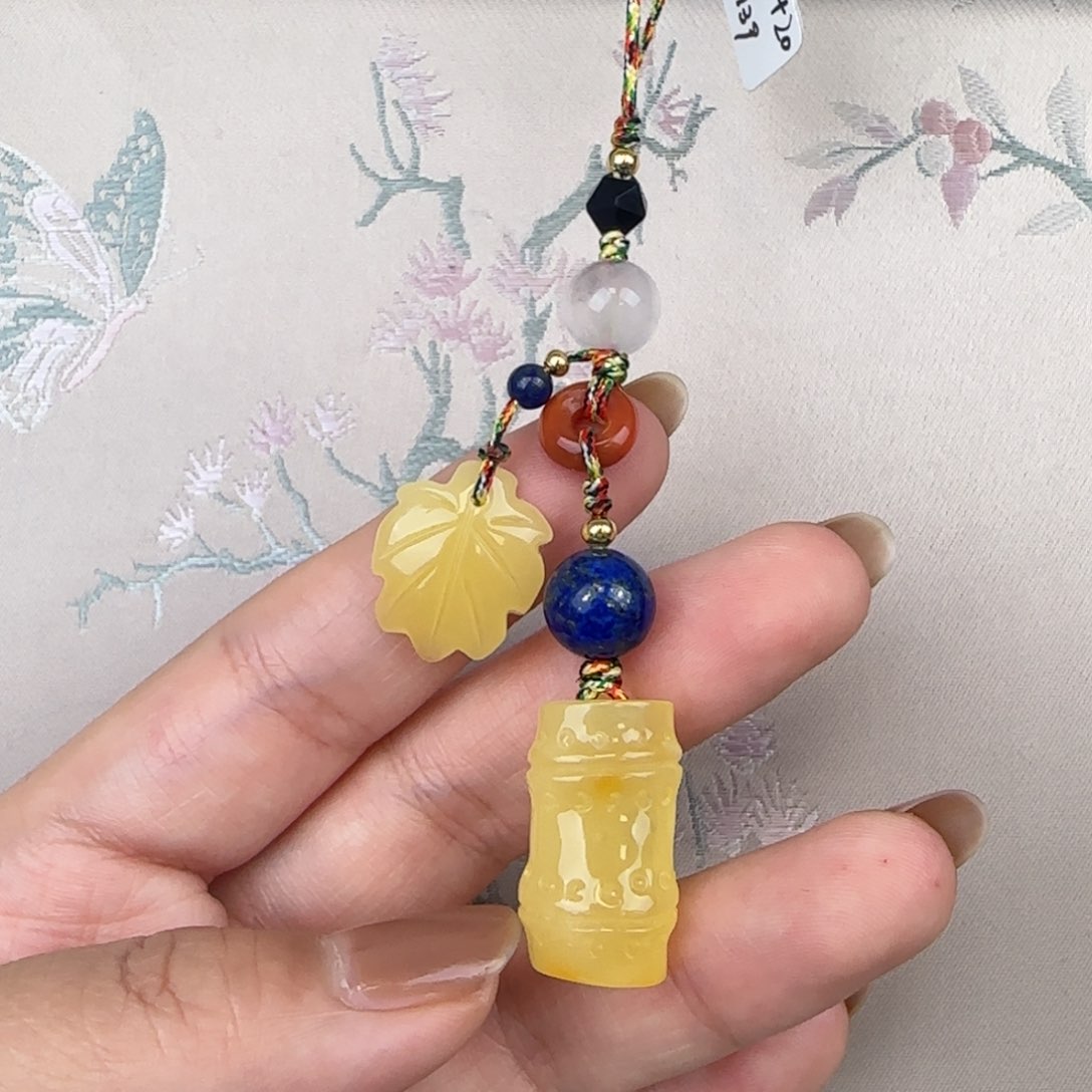 蜜蜡吊坠(赠链)未镶嵌