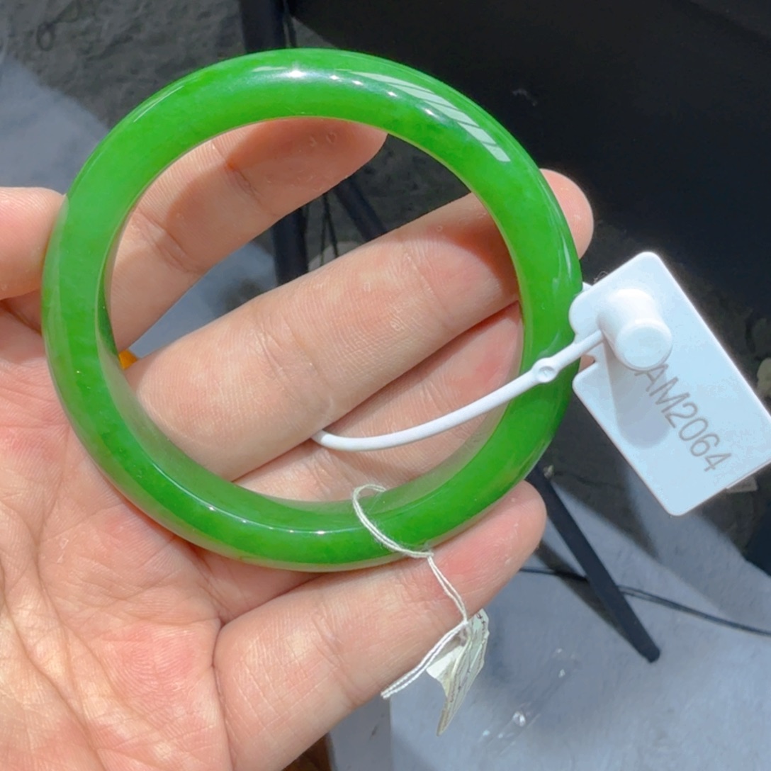 和田玉（碧玉）手镯未镶嵌灰*腿