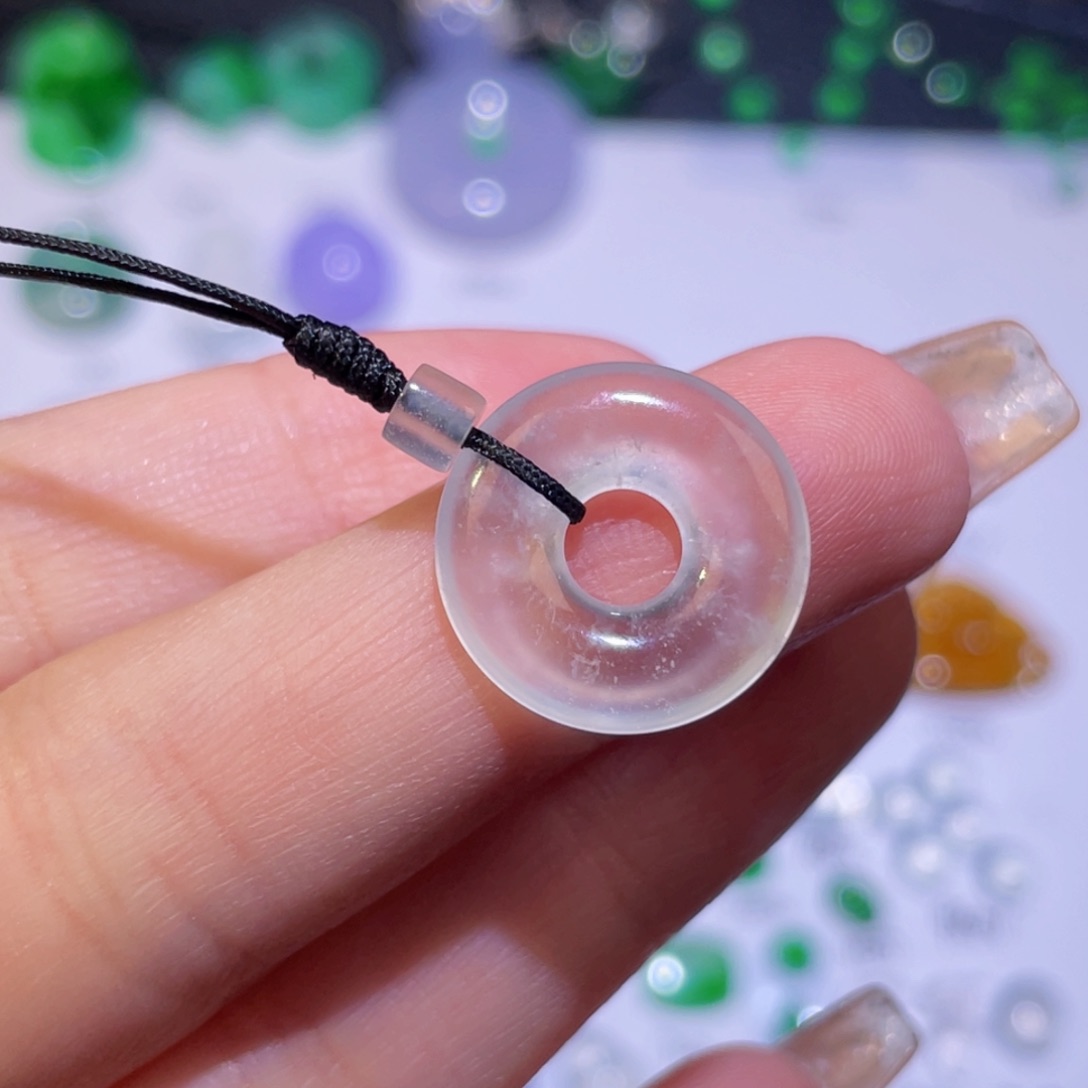 翡翠未镶嵌颈饰裸石