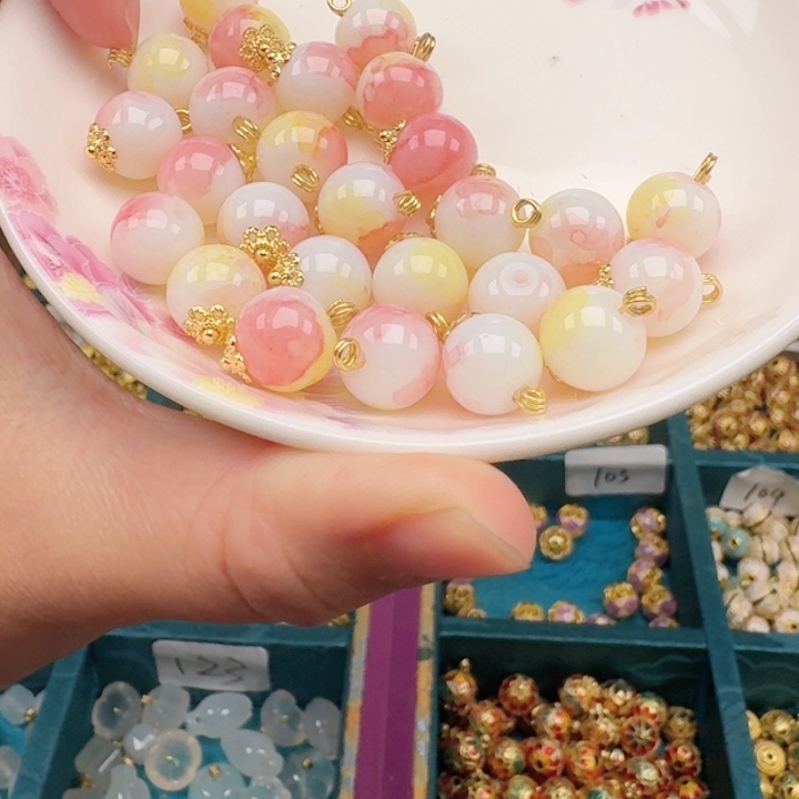 非遗传承手工圆珠扣
