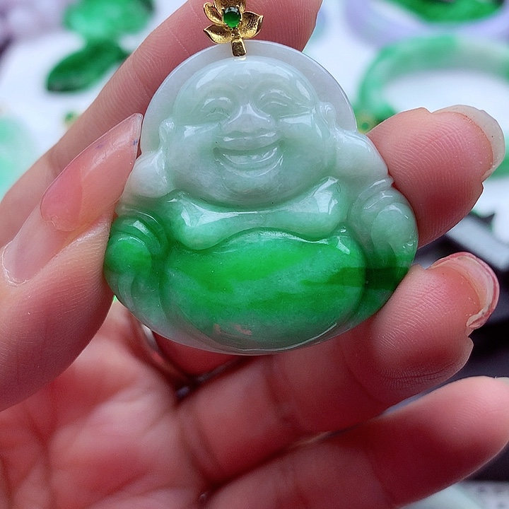 翡翠颈饰18K金镶嵌翡翠