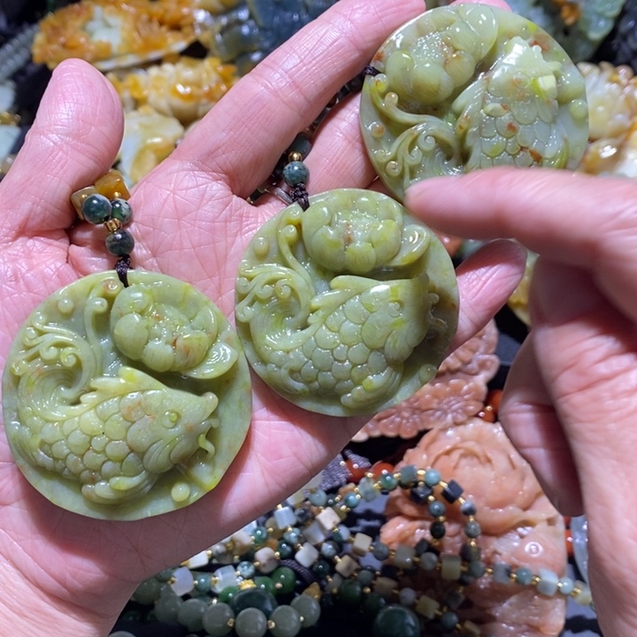 岫玉岫玉吊坠未镶嵌