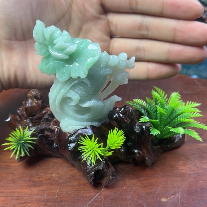 翡翠未镶嵌摆件翡翠