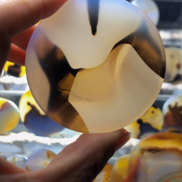 合金玛瑙/玉髓珠宝奇石81