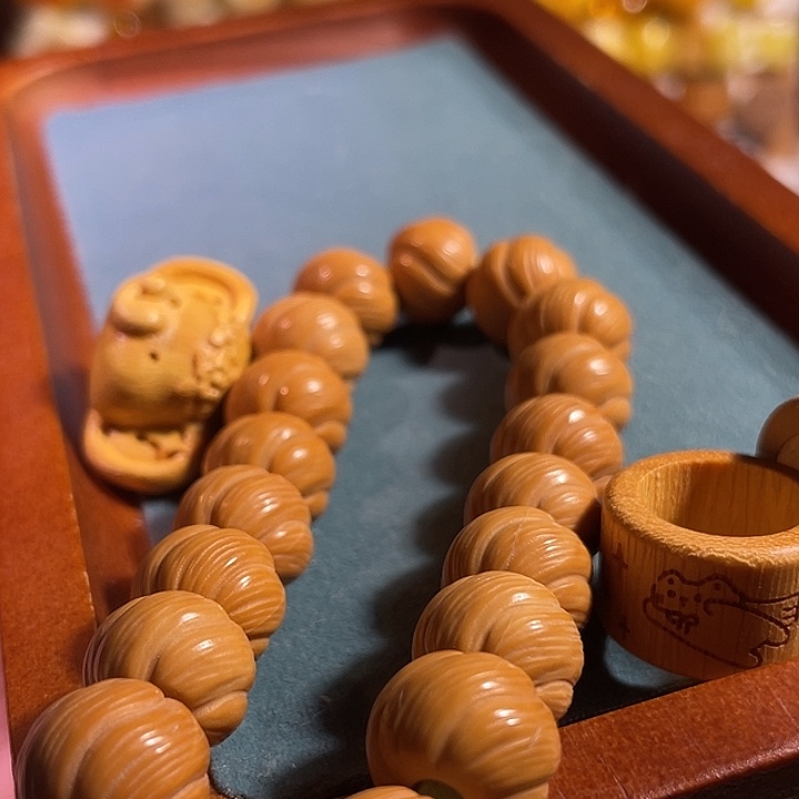 薇***薇手串猴头核桃卷卷酥小手小象