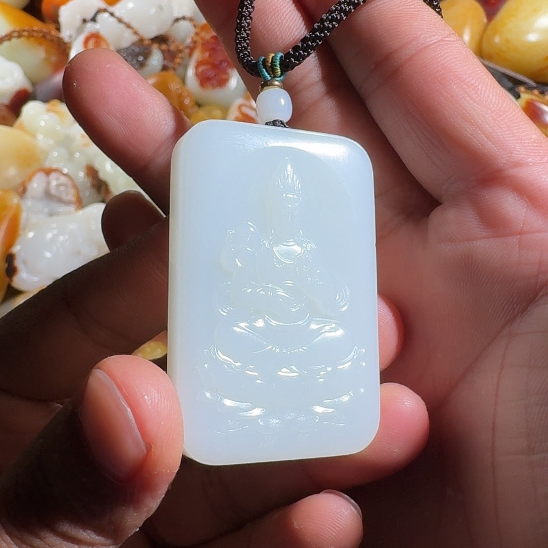 和田玉未镶嵌挂件齐*飞