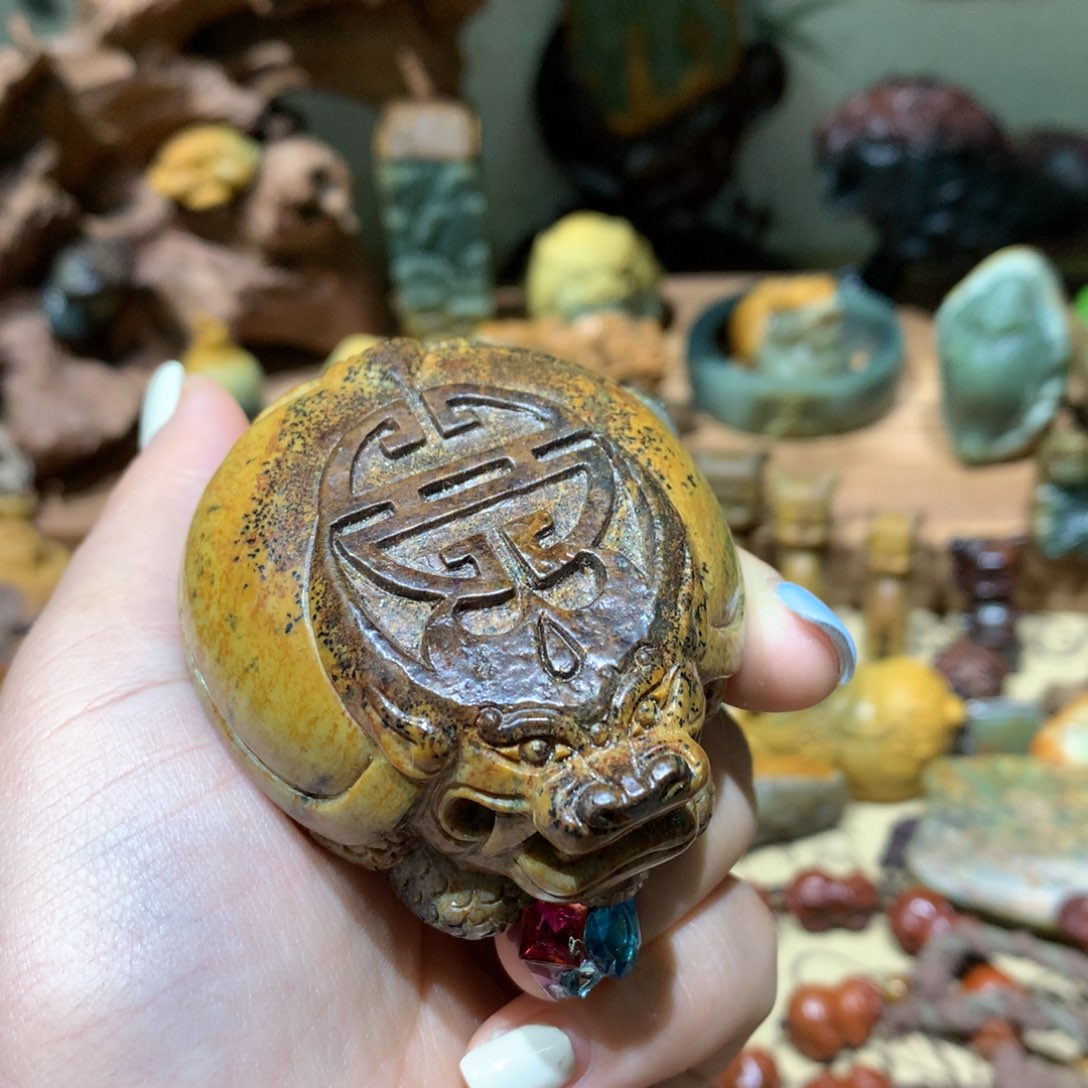 岫岩河磨玉（透闪石质玉）手把件未镶嵌