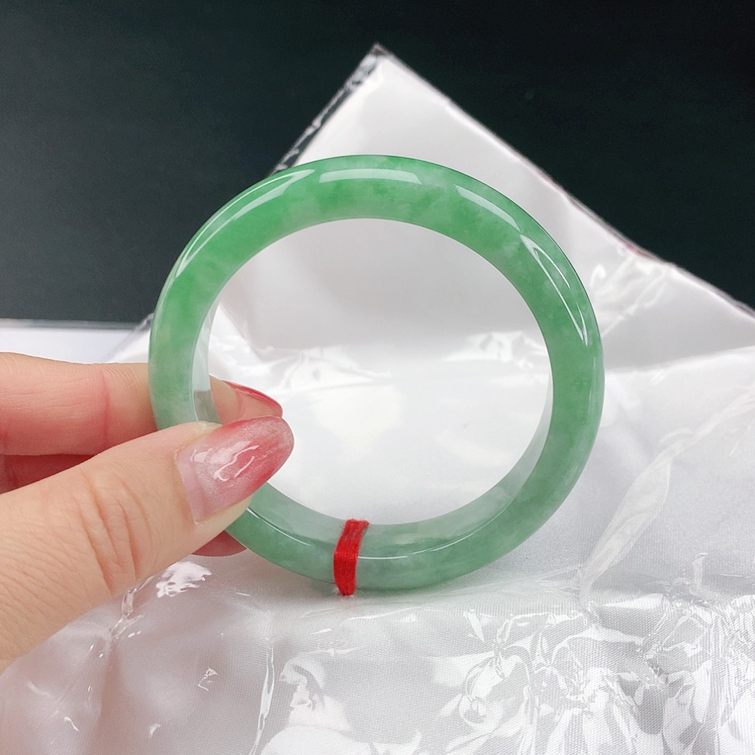 翡翠手镯未镶嵌翡翠120