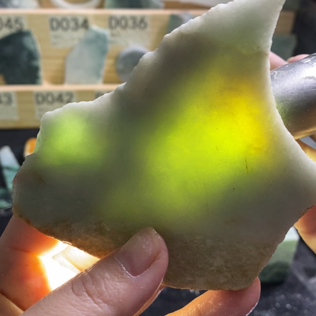 颈饰未镶嵌翡翠天然翡翠