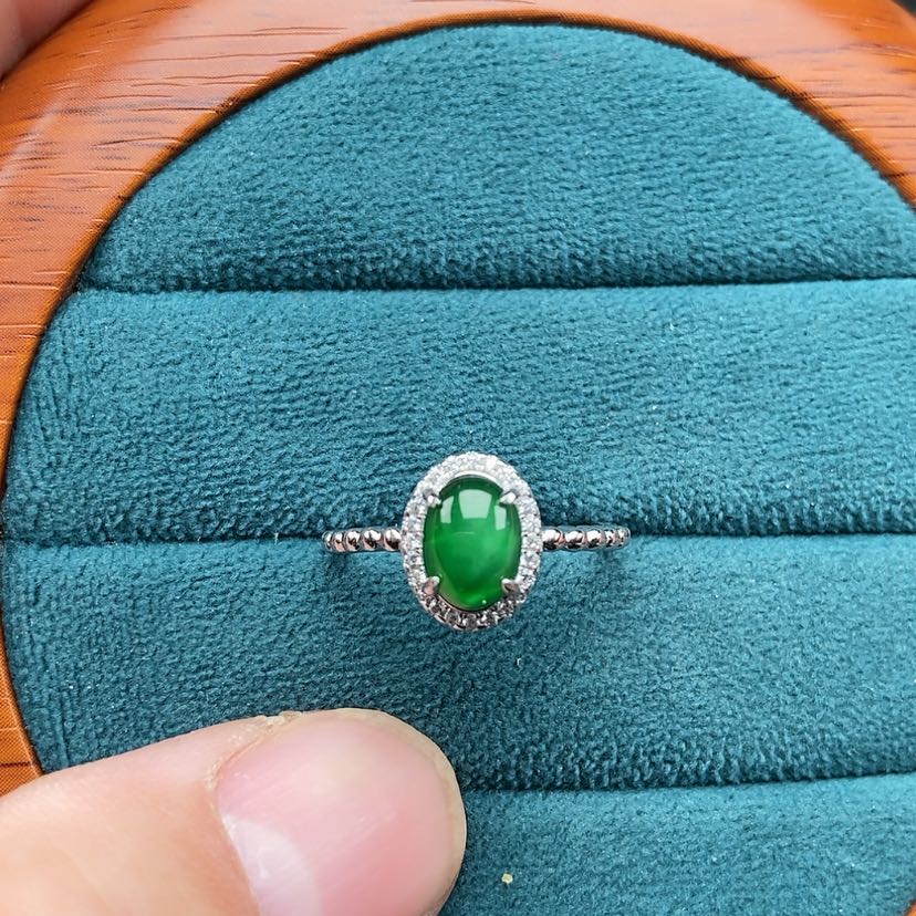 【闪购商品】银S925镶嵌戒指翡翠旺**女