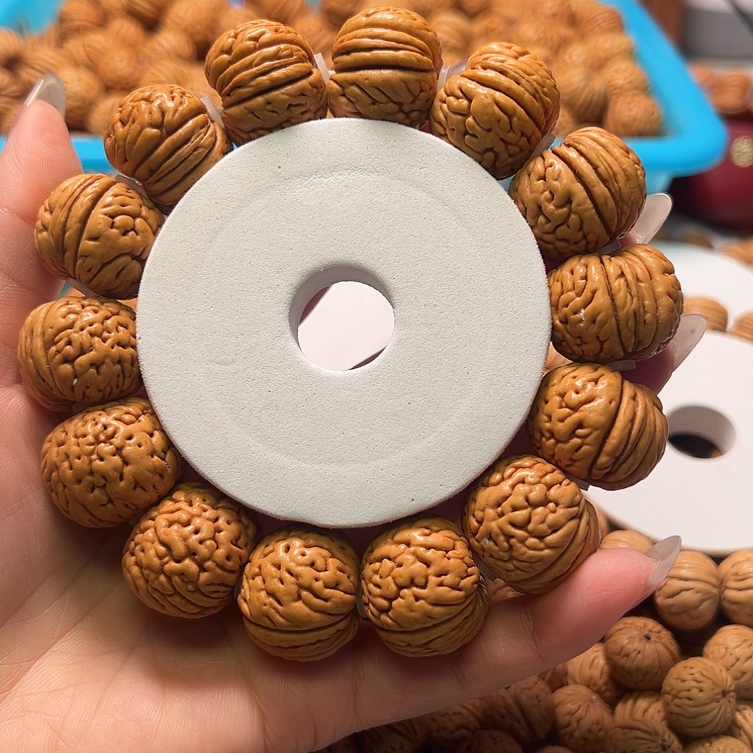 吊坠桃核苹果园22尺