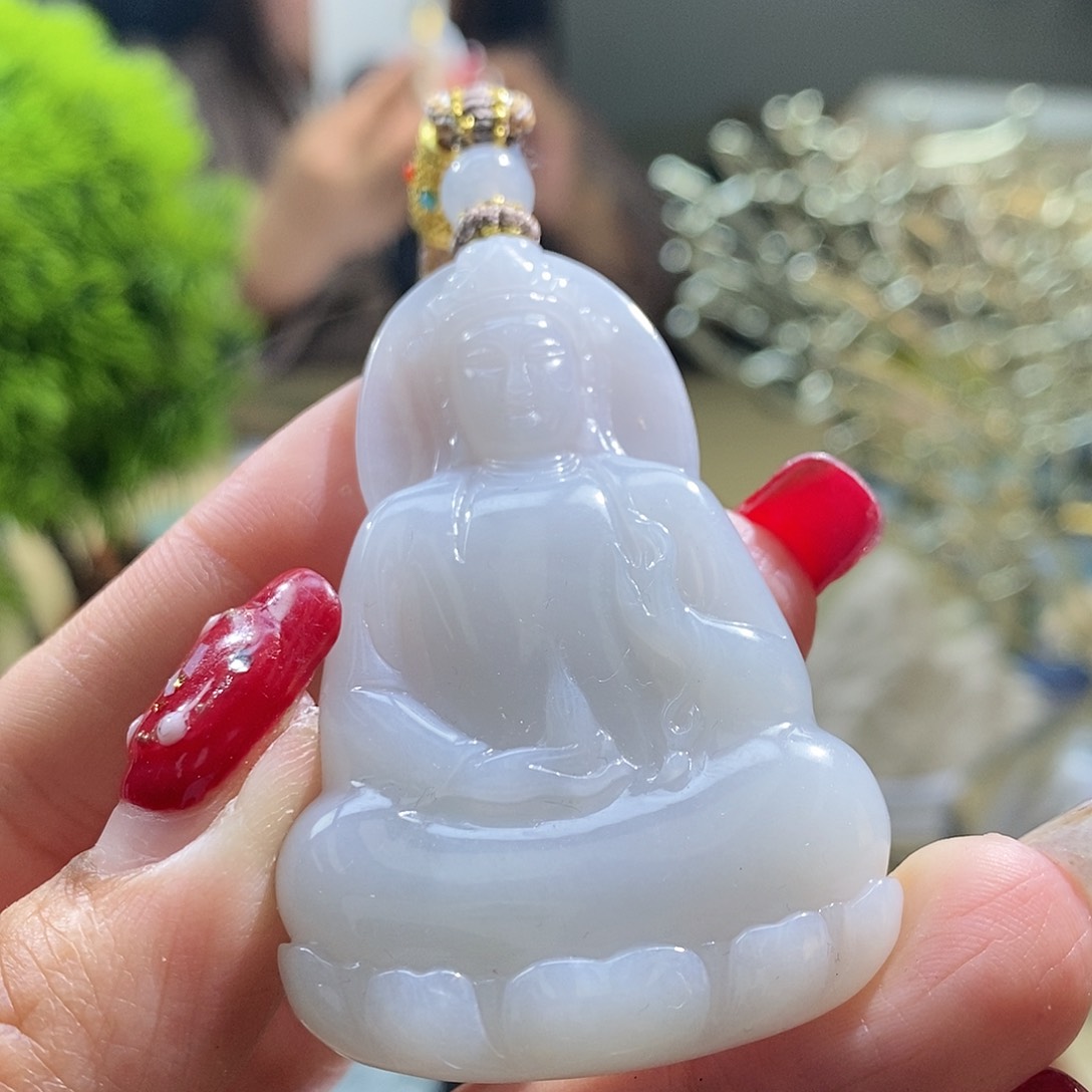 【闪购商品】翡翠颈饰未镶嵌观音